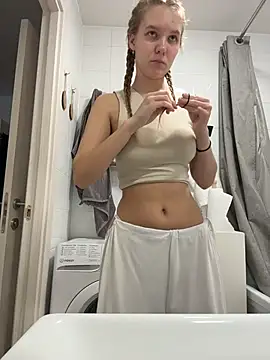 Ketitull online show from February 24, 6:20 pm