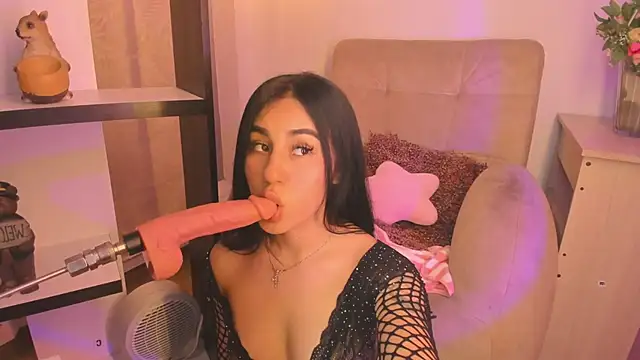 Chanttall  online show from March 4, 1:12 am