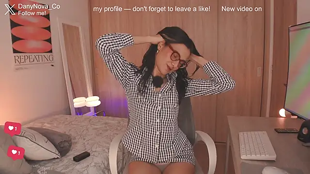 Snapshot of DanyNova_Co chatting on June 29, 9:03 pm DanyNova Co online show from June 29, 9:03 pm