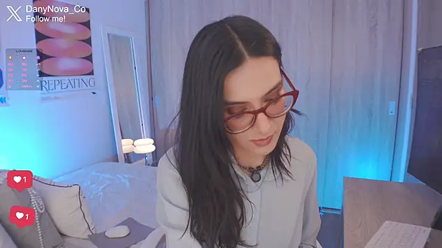Snapshot of DanyNova_Co chatting on June 2, 9:04 pm DanyNova Co online show from June 2, 9:04 pm