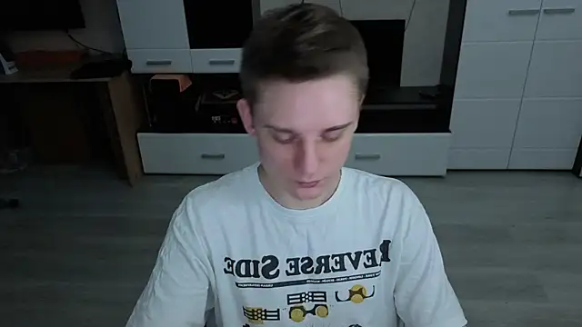 angryzan online show from December 3, 4:46 am