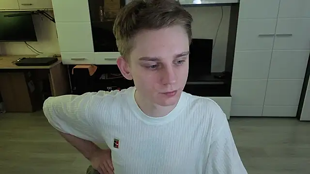 angryzan online show from March 31, 6:26 am