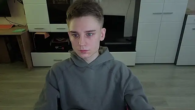 angryzan online show from February 19, 5:15 am