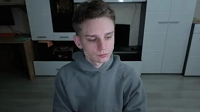 angryzan online show from February 13, 4:34 am