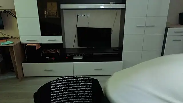 angryzan online show from March 2, 8:10 am