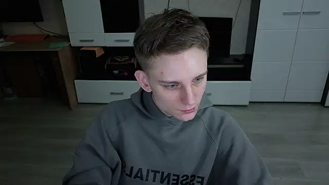 angryzan online show from February 3, 5:05 am