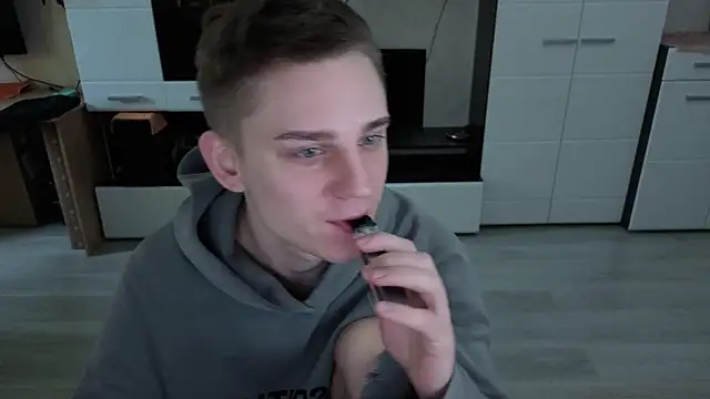 angryzan online show from November 26, 6:57 am