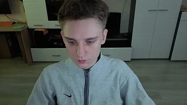 angryzan online show from February 11, 6:13 am