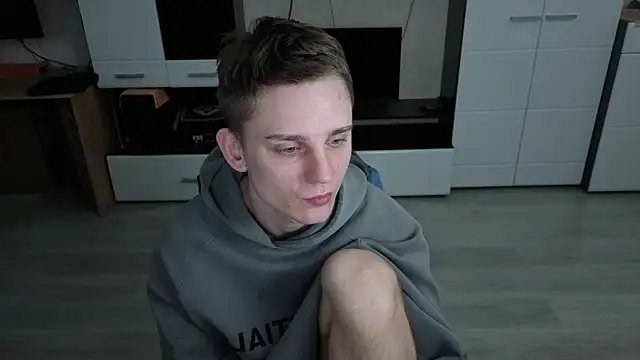 angryzan online show from December 5, 5:17 am