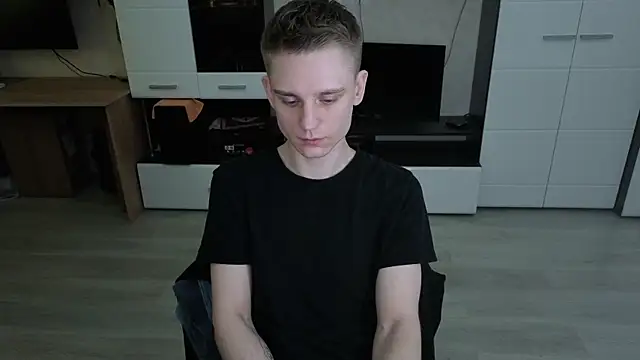 angryzan online show from April 20, 6:38 am