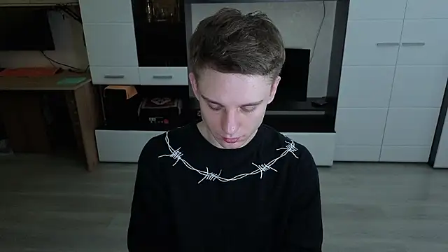 angryzan online show from February 16, 5:17 am