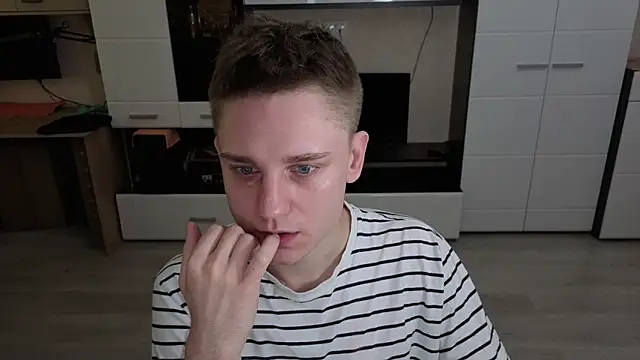 angryzan online show from November 7, 7:02 am