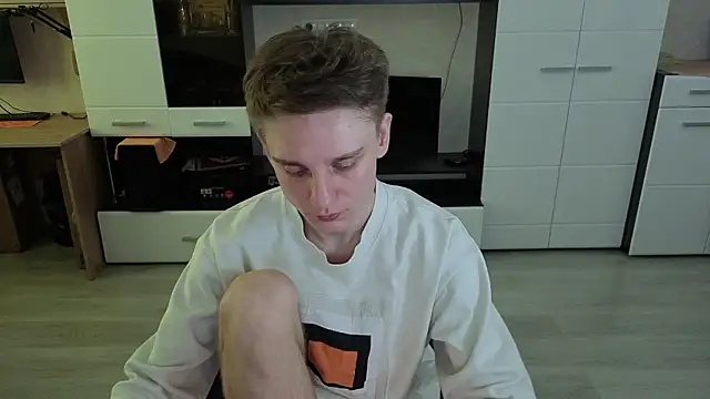 angryzan online show from March 16, 6:17 am