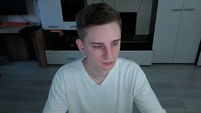 angryzan online show from November 28, 4:45 am