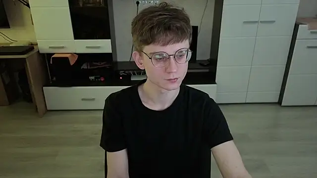 angryzan online show from April 3, 6:09 am