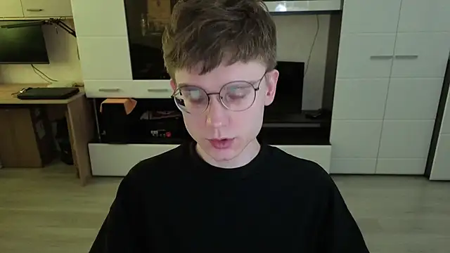 angryzan online show from April 1, 5:31 am