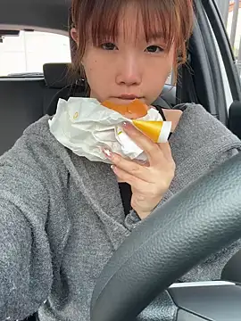 Snapshot of linko12334 chatting on February 14, 1:45 am linko12334 online show from February 14, 1:45 am