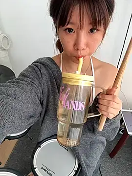 Snapshot of linko12334 chatting on December 11, 5:21 am linko12334 online show from December 11, 5:21 am