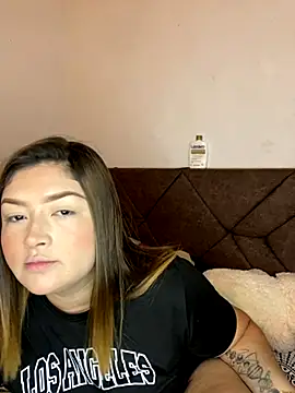 Snapshot of Sofia_Queen17 chatting on September 14, 10:48 am Sofia Queen17 online show from September 14, 10:48 am