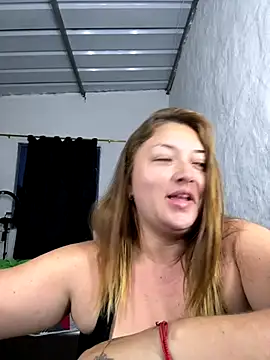 Snapshot of Sofia_Queen17 chatting on October 10, 10:38 am Sofia Queen17 online show from October 10, 10:38 am