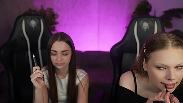 Snapshot of Lana_Pulse chatting on March 31, 2:30 pm Lana Pulse online show from March 31, 2:30 pm