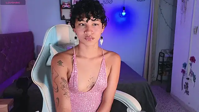 Snapshot of Peggy_Funn chatting on February 26, 12:41 am Peggy Funn online show from February 26, 12:41 am