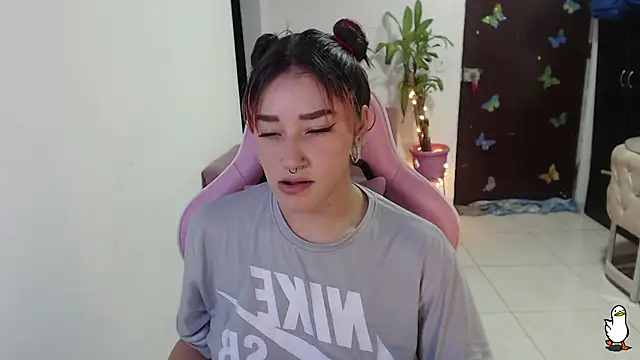 Snapshot of littleangel1_m chatting on September 27, 10:27 pm littleangel1 m online show from September 27, 10:27 pm