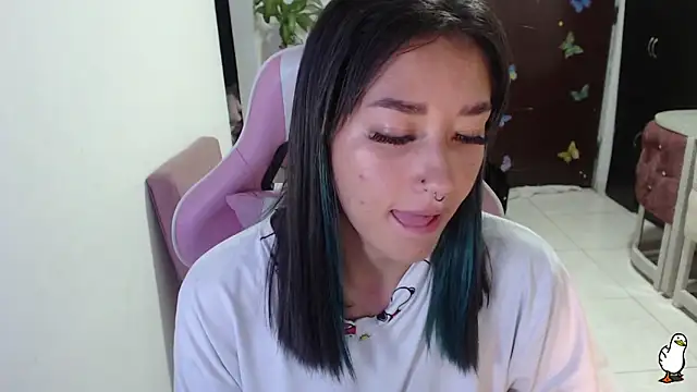 littleangel1 m online show from February 12, 6:35 am