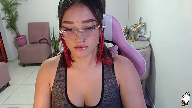 Snapshot of littleangel1_m chatting on February 7, 10:09 pm littleangel1 m online show from February 7, 10:09 pm