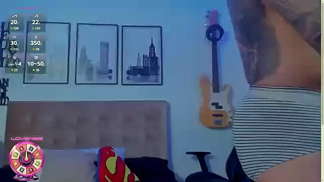 Snapshot of seancarreraa chatting on October 1, 3:11 am seancarreraa online show from October 1, 3:11 am