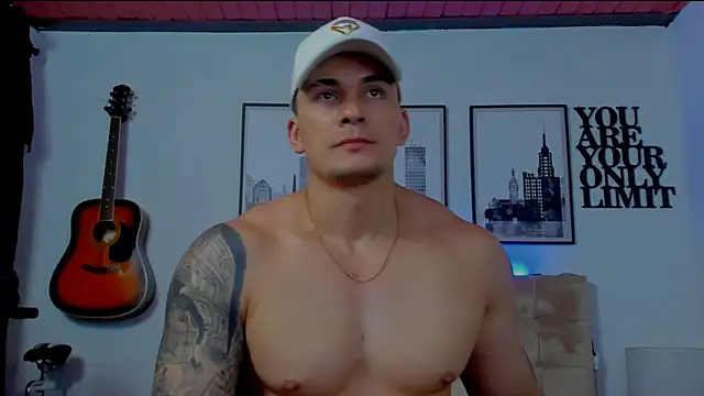 Snapshot of seancarreraa chatting on January 9, 12:03 am seancarreraa online show from January 9, 12:03 am