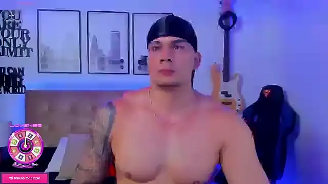Snapshot of seancarreraa chatting on September 30, 2:06 am seancarreraa online show from September 30, 2:06 am