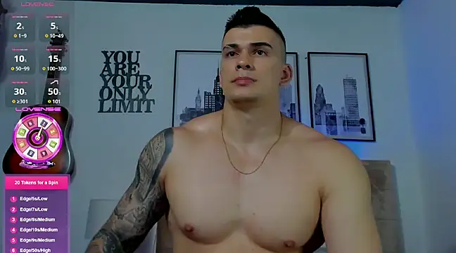 Snapshot of seancarreraa chatting on February 3, 11:15 pm seancarreraa online show from February 3, 11:15 pm