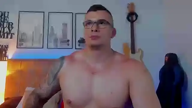 Snapshot of seancarreraa chatting on September 16, 3:07 am seancarreraa online show from September 16, 3:07 am