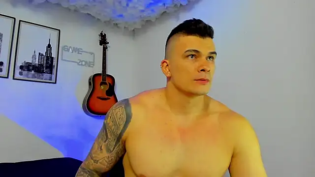 Snapshot of seancarreraa chatting on April 22, 1:56 am seancarreraa online show from April 22, 1:56 am