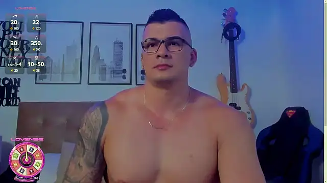 Snapshot of seancarreraa chatting on October 3, 3:20 am seancarreraa online show from October 3, 3:20 am