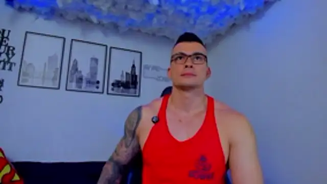 Snapshot of seancarreraa chatting on May 21, 9:34 pm seancarreraa online show from May 21, 9:34 pm