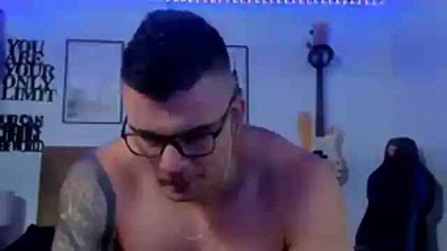 seancarreraa online show from October 28, 4:17 pm