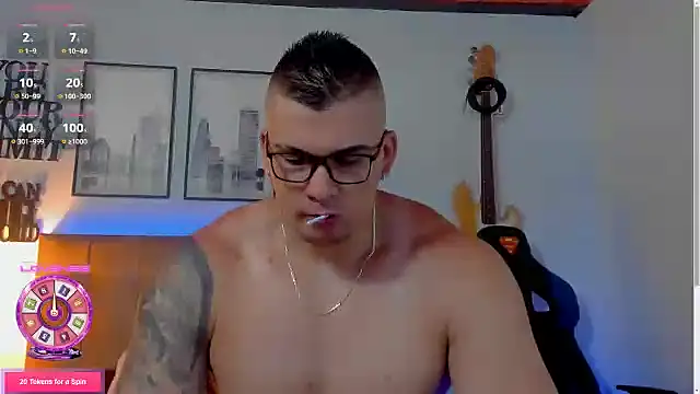 Snapshot of seancarreraa chatting on September 11, 3:50 am seancarreraa online show from September 11, 3:50 am