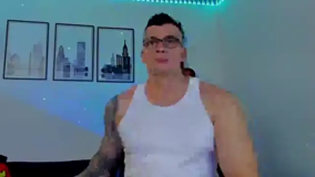 seancarreraa online show from February 9, 8:29 pm