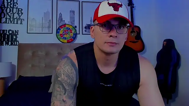 seancarreraa online show from February 4, 9:43 pm