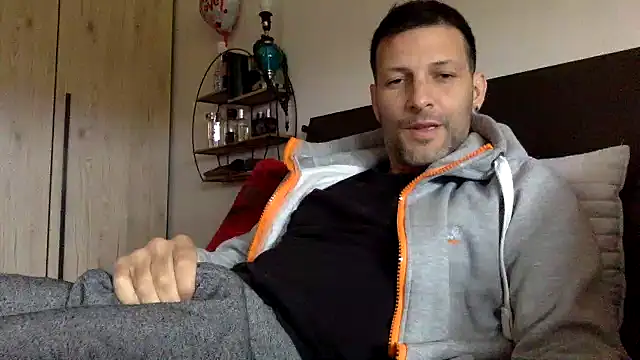 goroasroma90 online show from April 1, 3:53 pm