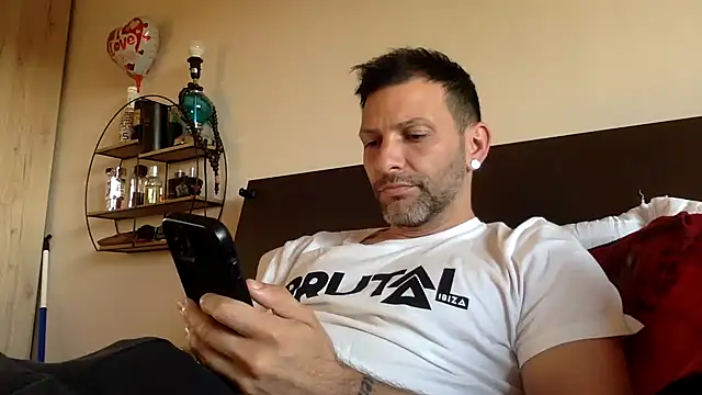goroasroma90 online show from April 7, 5:04 pm