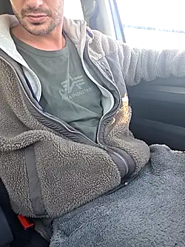 Zeefy online show from March 11, 8:19 am