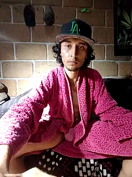 Snapshot of Pitudo20cmm chatting on September 18, 6:38 am Pitudo20cmm online show from September 18, 6:38 am