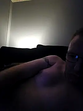 walker1979 online show from May 15, 11:36 pm