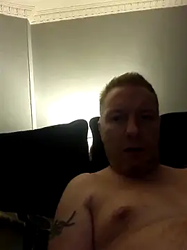 Snapshot of walker1979 chatting on October 10, 10:54 pm walker1979 online show from October 10, 10:54 pm