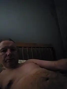 Snapshot of walker1979 chatting on February 26, 12:43 am walker1979 online show from February 26, 12:43 am