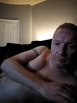 Snapshot of walker1979 chatting on December 19, 10:23 pm walker1979 online show from December 19, 10:23 pm