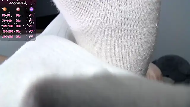 Snapshot of MakiimaStar chatting on October 25, 4:44 am MakiimaStar online show from October 25, 4:44 am